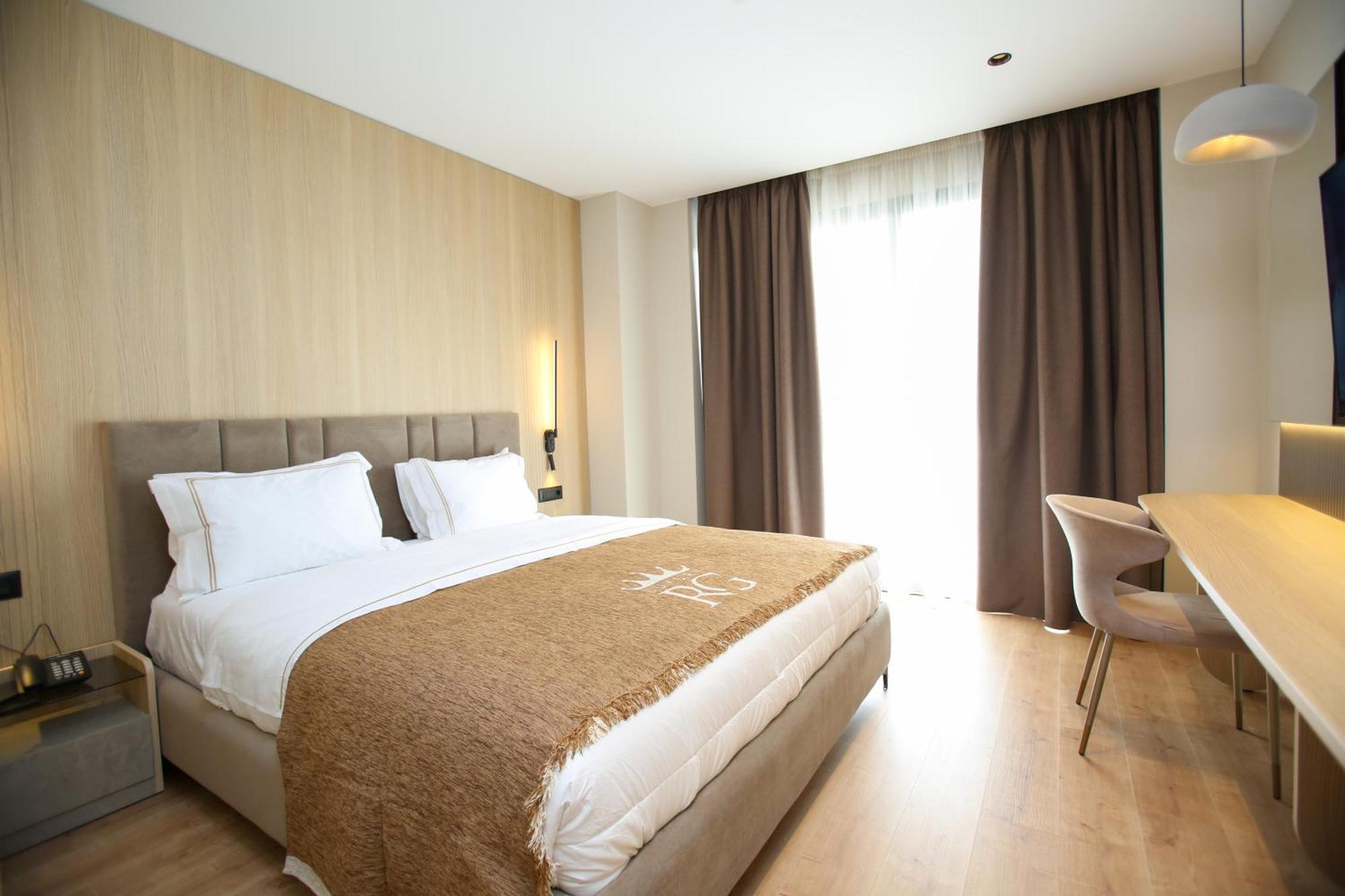 Regina Palm Hotel 5*
